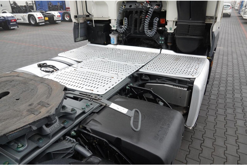 Vlačilec DAF XF 460 / SPACE CAB / I-PARK COOL / SPROWADZONY / PO KONTRAKCIE S: slika 17 Vlačilec DAF XF 460 / SPACE CAB / I-PARK COOL / SPROWADZONY / PO KONTRAKCIE S: slika 17