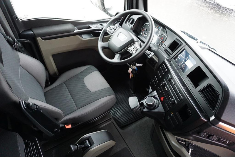 Vlačilec MAN TGX / 18.520 / EURO 6 / GX / ACC / RETARDER / I – COOL: slika 14