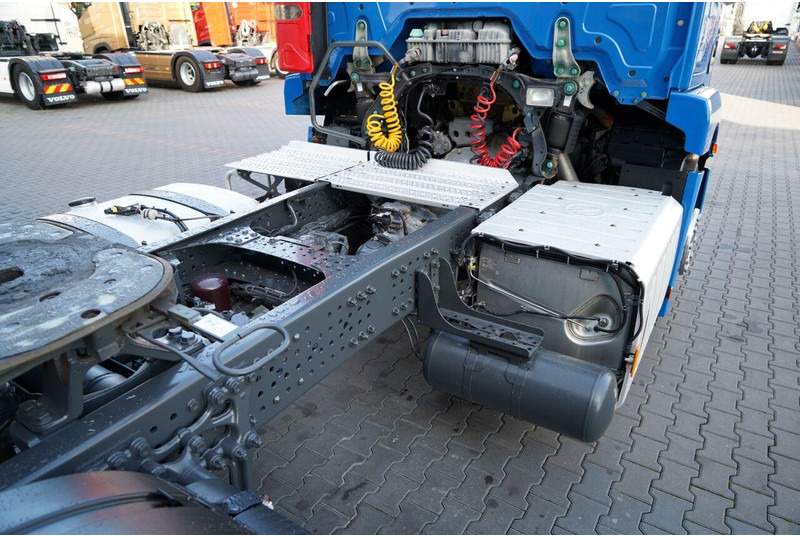 Mercedes-Benz ACTROS 1843 / PEŁNY ADR / ALUFELGI / EURO 6 / PO KONTRAKCIE SERW lizing Mercedes-Benz ACTROS 1843 / PEŁNY ADR / ALUFELGI / EURO 6 / PO KONTRAKCIE SERW: slika 16 Mercedes-Benz ACTROS 1843 / PEŁNY ADR / ALUFELGI / EURO 6 / PO KONTRAKCIE SERW lizing Mercedes-Benz ACTROS 1843 / PEŁNY ADR / ALUFELGI / EURO 6 / PO KONTRAKCIE SERW: slika 16