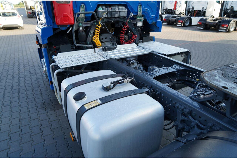 Mercedes-Benz ACTROS 1843 / PEŁNY ADR / ALUFELGI / EURO 6 / PO KONTRAKCIE SERW lizing Mercedes-Benz ACTROS 1843 / PEŁNY ADR / ALUFELGI / EURO 6 / PO KONTRAKCIE SERW: slika 13 Mercedes-Benz ACTROS 1843 / PEŁNY ADR / ALUFELGI / EURO 6 / PO KONTRAKCIE SERW lizing Mercedes-Benz ACTROS 1843 / PEŁNY ADR / ALUFELGI / EURO 6 / PO KONTRAKCIE SERW: slika 13