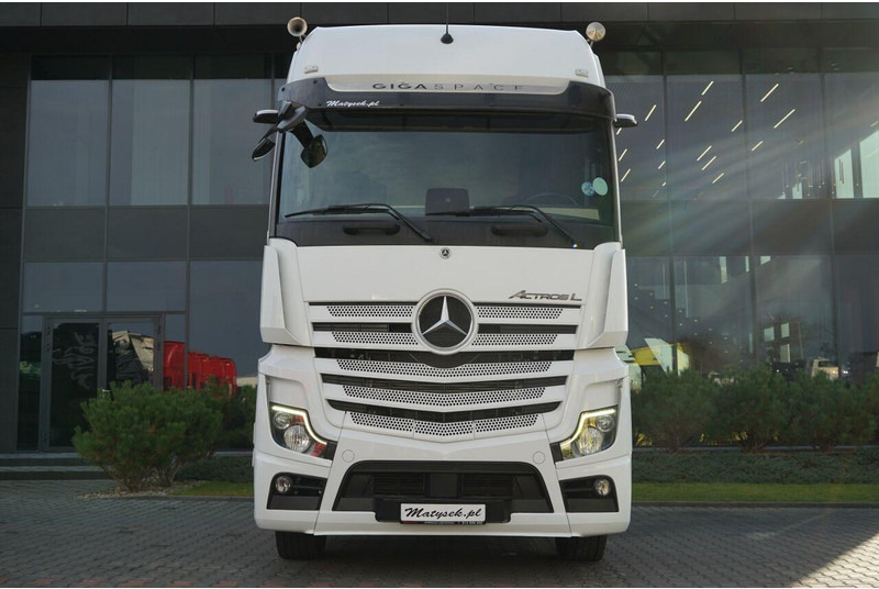 Mercedes-Benz ACTROS L 1851 / GIGA SPACE / RETARDER / 2022 R - Vlačilec: slika 3 Mercedes-Benz ACTROS L 1851 / GIGA SPACE / RETARDER / 2022 R - Vlačilec: slika 3