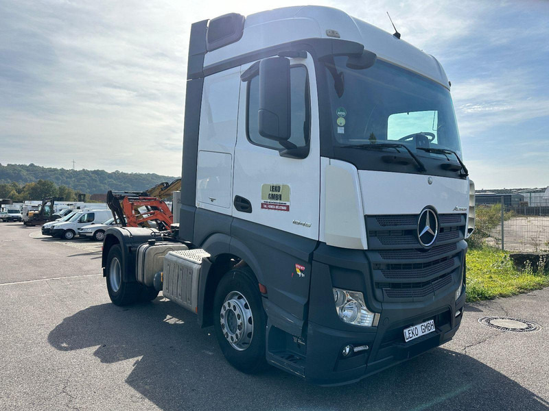 Mercedes-Benz Actros 1845 - Vlačilec: slika 1 Mercedes-Benz Actros 1845 - Vlačilec: slika 1