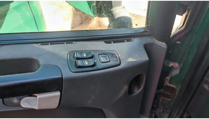 Scania R360 Tractor - Vlačilec: slika 3 Scania R360 Tractor - Vlačilec: slika 3