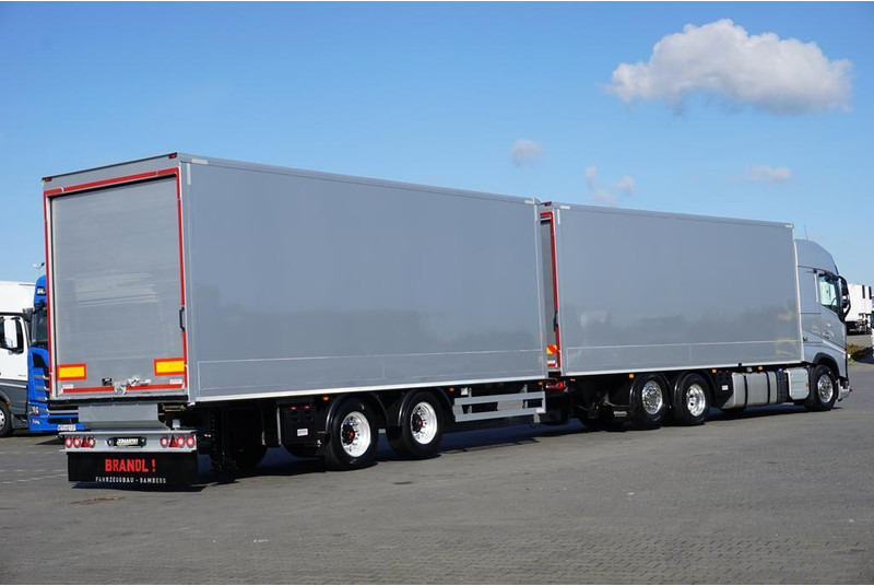 Volvo FH / 460 / ACC / E 6 / ZESTAW PRZEJAZDOWY / KONTENER / 37 PALET - Vlačilec: slika 5 Volvo FH / 460 / ACC / E 6 / ZESTAW PRZEJAZDOWY / KONTENER / 37 PALET - Vlačilec: slika 5