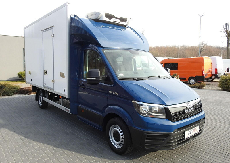 Volkswagen Crafter REGRIGERATOR BOX -5*C 8 PALLETS HEATING FUNCTION - Hladilno vozilo: slika 4 Volkswagen Crafter REGRIGERATOR BOX -5*C 8 PALLETS HEATING FUNCTION - Hladilno vozilo: slika 4
