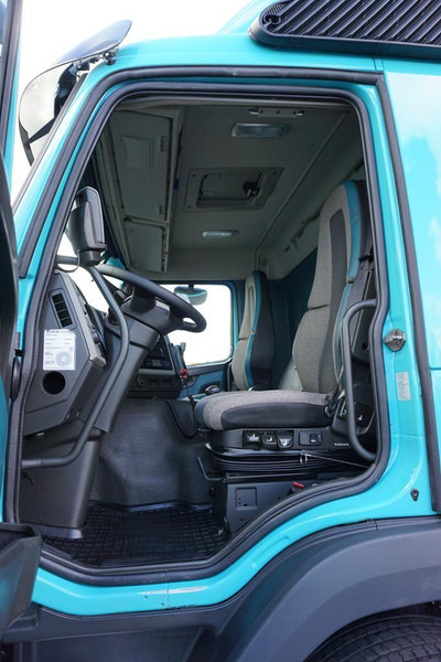 Tovornjak hladilnik Volvo FM / 330 / E 6 / CHŁODNIA + WINDA / 23 PALETY / OŚ SKRĘTNA / DŁ: slika 7 Tovornjak hladilnik Volvo FM / 330 / E 6 / CHŁODNIA + WINDA / 23 PALETY / OŚ SKRĘTNA / DŁ: slika 7