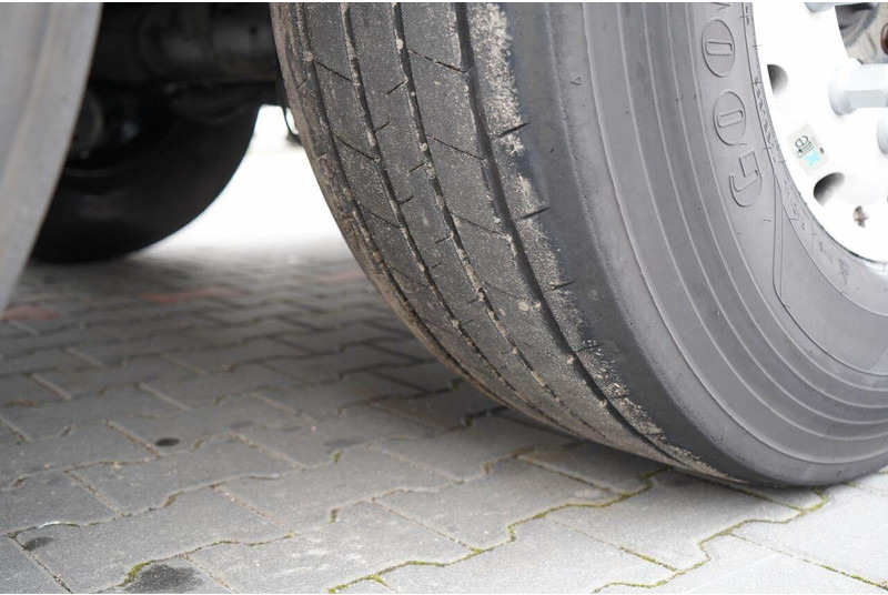 Kiper polprikolica Wielton WYWROTKA 60m3 / KLAPO DRZWI / OŚ PODNOSZONA / 2021: slika 18