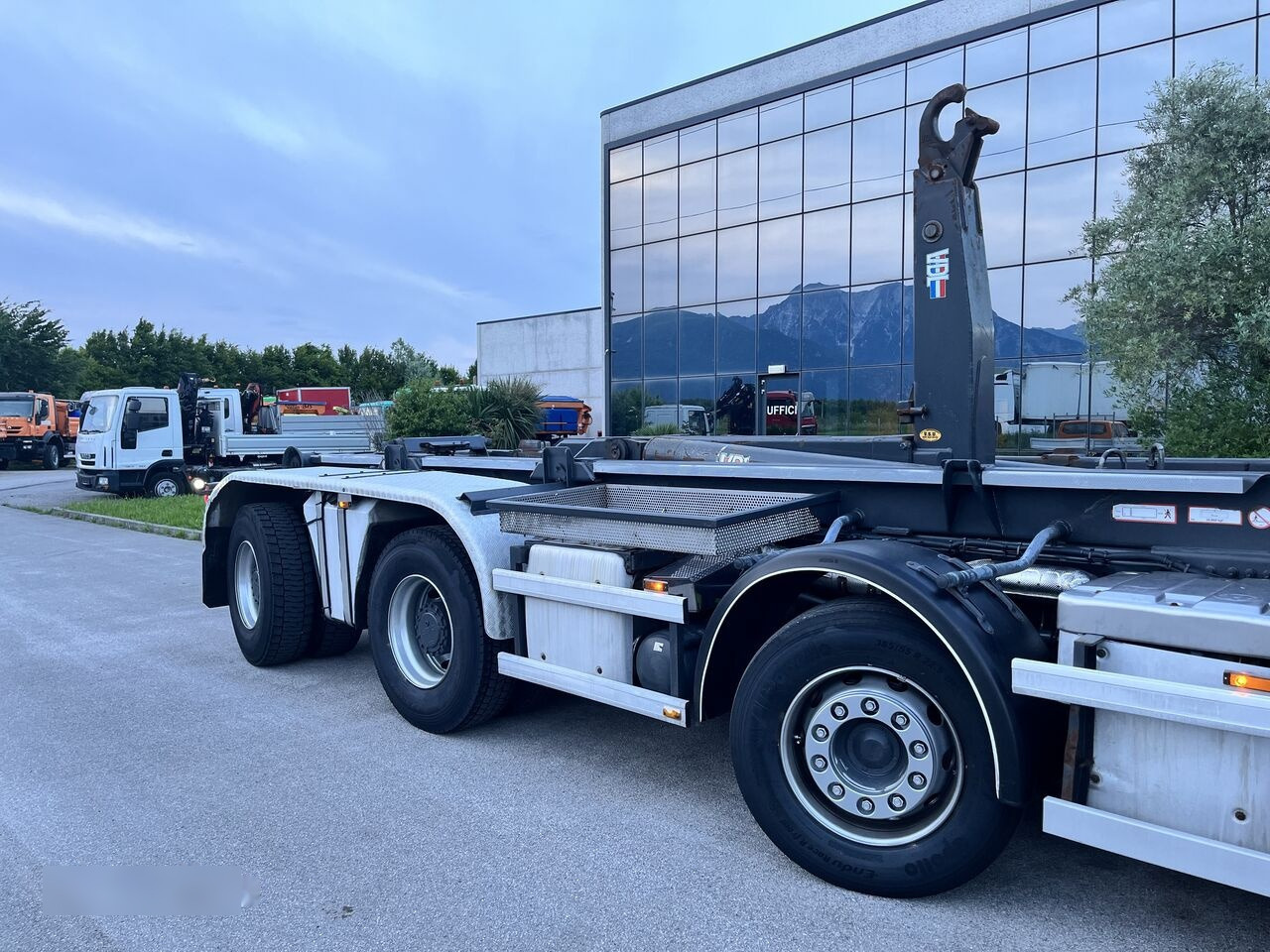 DAF CF 85 410 - Kotalni prekucni tovornjak: slika 4 DAF CF 85 410 - Kotalni prekucni tovornjak: slika 4