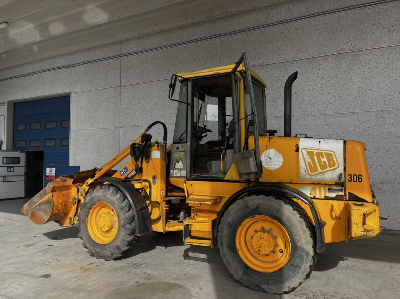 JCB 411 - Kolesni nakladalec: slika 5 JCB 411 - Kolesni nakladalec: slika 5