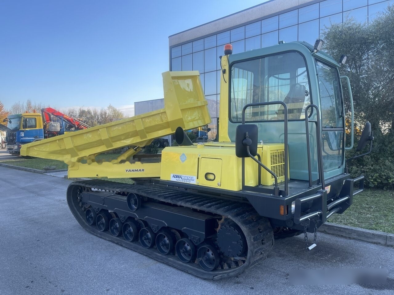Yanmar C50 - Demper goseničar: slika 1 Yanmar C50 - Demper goseničar: slika 1