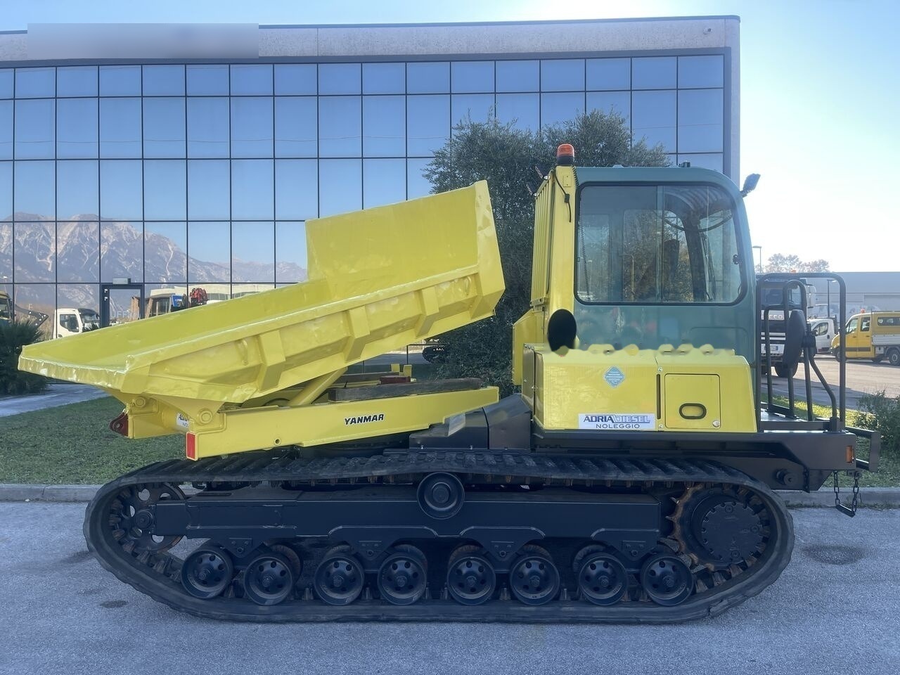 Yanmar C50 - Demper goseničar: slika 2 Yanmar C50 - Demper goseničar: slika 2