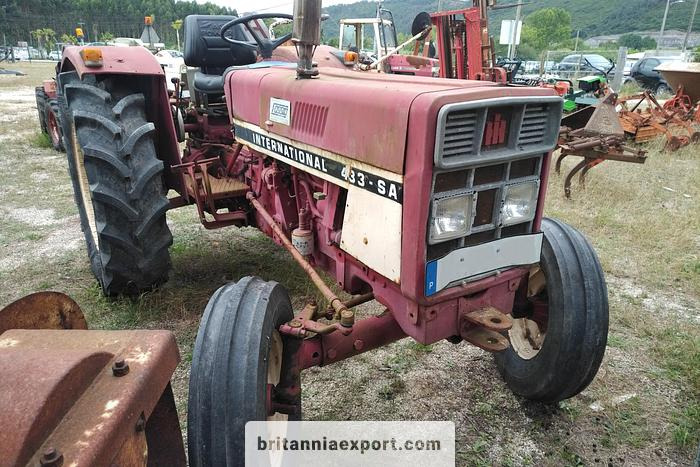 INTERNATIONAL 433 SA Farm Tractor | 2.5L Diesel | 4x2 | Brand New Tyres - Traktor: slika 2 INTERNATIONAL 433 SA Farm Tractor | 2.5L Diesel | 4x2 | Brand New Tyres - Traktor: slika 2