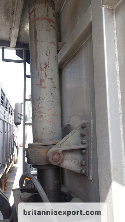 VOLVO FL7 260 Intercooler 6X2 Tipper – 26 Ton | 8 Tyres | Export Ready - Tovornjak prekucnik: slika 5 VOLVO FL7 260 Intercooler 6X2 Tipper – 26 Ton | 8 Tyres | Export Ready - Tovornjak prekucnik: slika 5