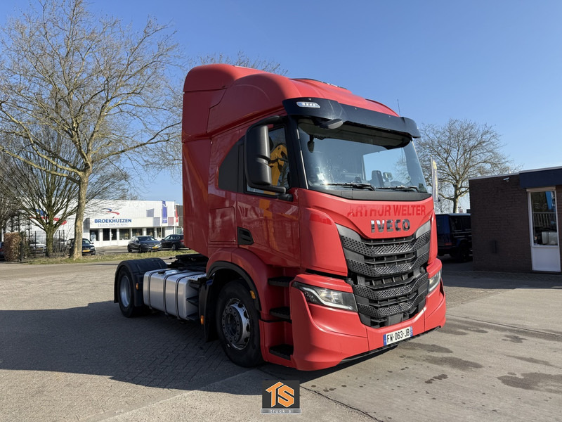 Iveco AT 420 S-WAY - 2 TANK - RETARDER - 3X AVAILABLE! - TOP TRUCK - TUV 12/25 - Vlačilec: slika 3 Iveco AT 420 S-WAY - 2 TANK - RETARDER - 3X AVAILABLE! - TOP TRUCK - TUV 12/25 - Vlačilec: slika 3