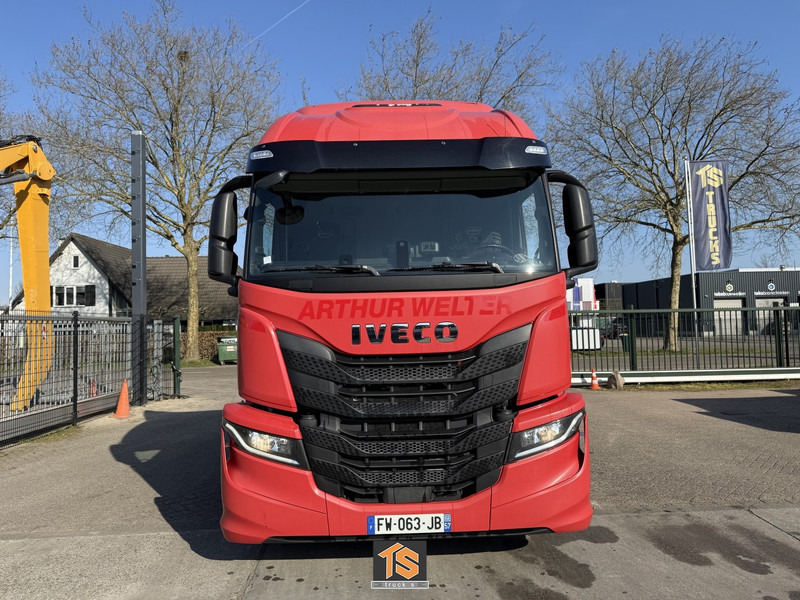 Iveco AT 420 S-WAY - 2 TANK - RETARDER - 3X AVAILABLE! - TOP TRUCK - TUV 12/25 - Vlačilec: slika 2 Iveco AT 420 S-WAY - 2 TANK - RETARDER - 3X AVAILABLE! - TOP TRUCK - TUV 12/25 - Vlačilec: slika 2