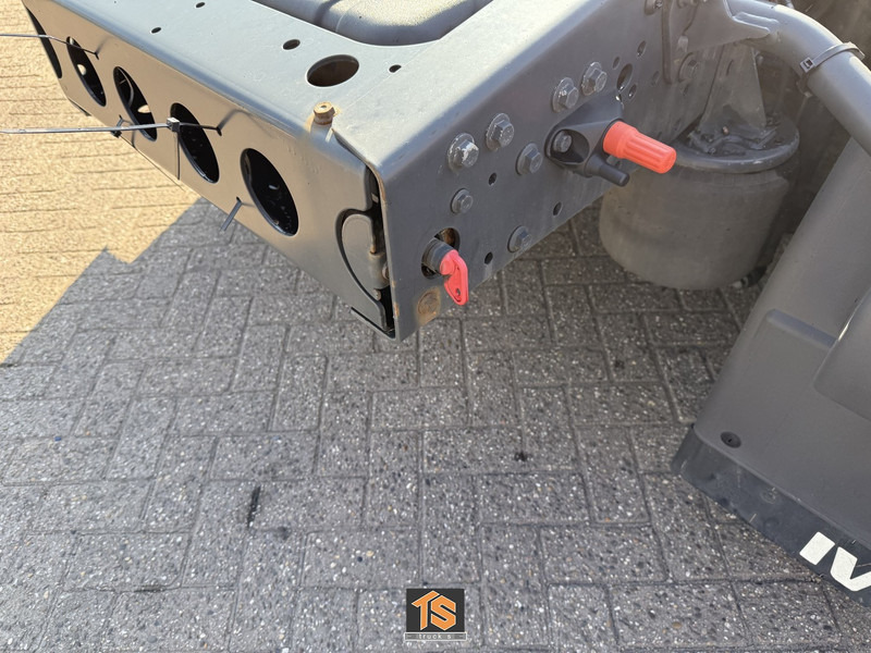 Iveco AT 420 S-WAY - 2 TANK - RETARDER - 3X AVAILABLE! - TOP TRUCK - TUV 12/25 - Vlačilec: slika 5 Iveco AT 420 S-WAY - 2 TANK - RETARDER - 3X AVAILABLE! - TOP TRUCK - TUV 12/25 - Vlačilec: slika 5