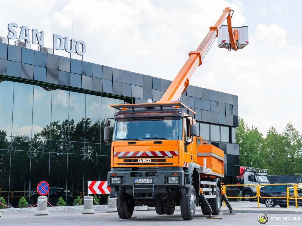 Iveco CURSOR 240 4x4 RUTHMANN T225 22,5 Meters Lift - Dvižna ploščad montirana na tovornjak: slika 5 Iveco CURSOR 240 4x4 RUTHMANN T225 22,5 Meters Lift - Dvižna ploščad montirana na tovornjak: slika 5