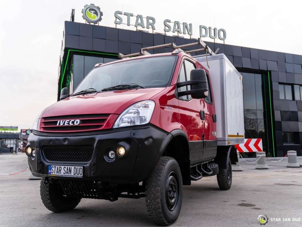 Iveco DAILY 4X4 OFFROAD CAMPER BOX DOKA Iveco DAILY 4X4 OFFROAD CAMPER BOX DOKA - Tovornjak-šasija: slika 4 Iveco DAILY 4X4 OFFROAD CAMPER BOX DOKA Iveco DAILY 4X4 OFFROAD CAMPER BOX DOKA - Tovornjak-šasija: slika 4