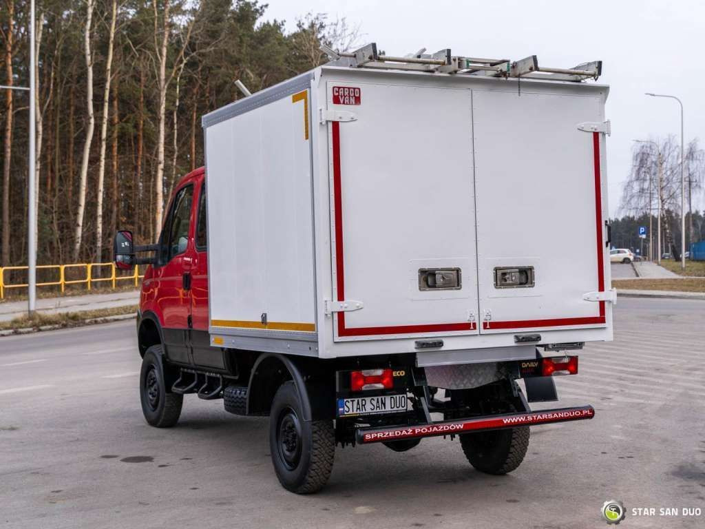 Iveco  DAILY 4X4 OFFROAD CAMPER BOX DOKA Iveco  DAILY 4X4 OFFROAD CAMPER BOX DOKA lizing Iveco  DAILY 4X4 OFFROAD CAMPER BOX DOKA Iveco  DAILY 4X4 OFFROAD CAMPER BOX DOKA: slika 7