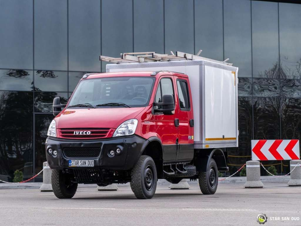 Iveco DAILY 4X4 OFFROAD CAMPER BOX DOKA Iveco DAILY 4X4 OFFROAD CAMPER BOX DOKA - Tovornjak-šasija: slika 1 Iveco DAILY 4X4 OFFROAD CAMPER BOX DOKA Iveco DAILY 4X4 OFFROAD CAMPER BOX DOKA - Tovornjak-šasija: slika 1