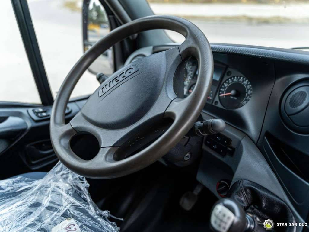 Iveco  DAILY 4X4 OFFROAD CAMPER BOX DOKA Iveco  DAILY 4X4 OFFROAD CAMPER BOX DOKA lizing Iveco  DAILY 4X4 OFFROAD CAMPER BOX DOKA Iveco  DAILY 4X4 OFFROAD CAMPER BOX DOKA: slika 17