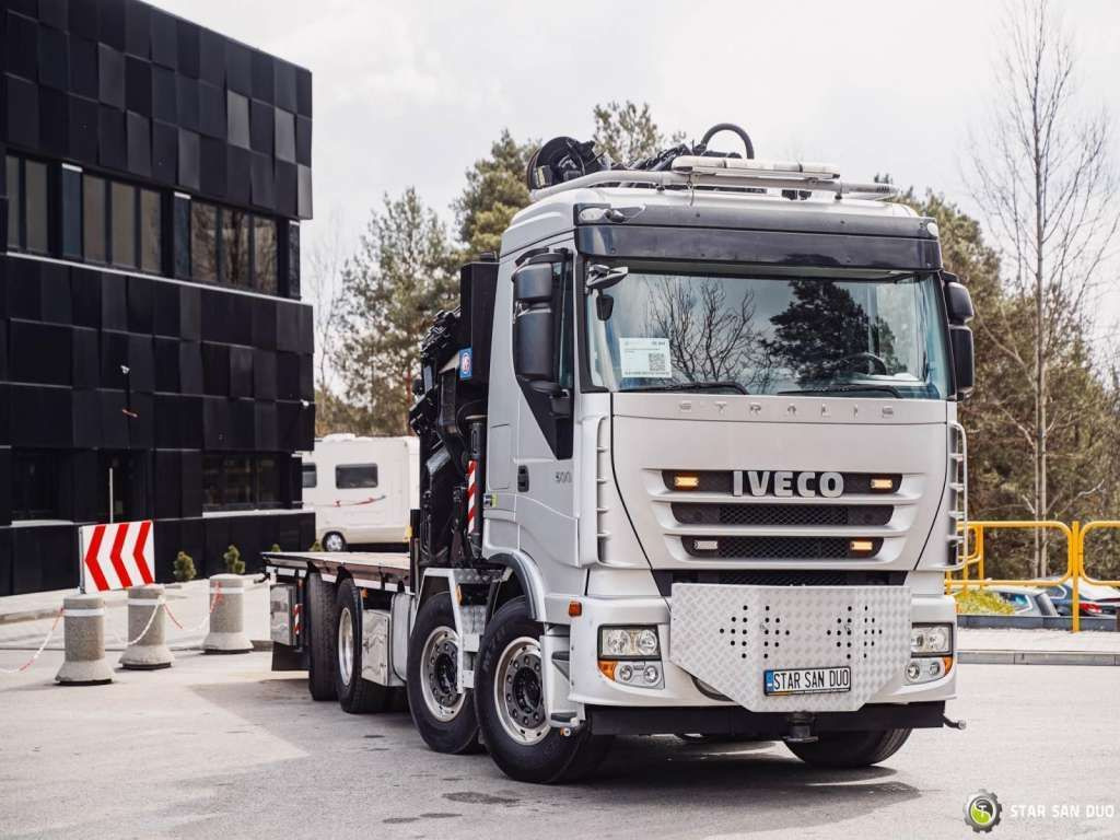 Iveco STRALIS AS320S50Y 8x2 HMF 8520-0K6 FLY JIB Winc - Tovornjak z dvigalom: slika 4 Iveco STRALIS AS320S50Y 8x2 HMF 8520-0K6 FLY JIB Winc - Tovornjak z dvigalom: slika 4