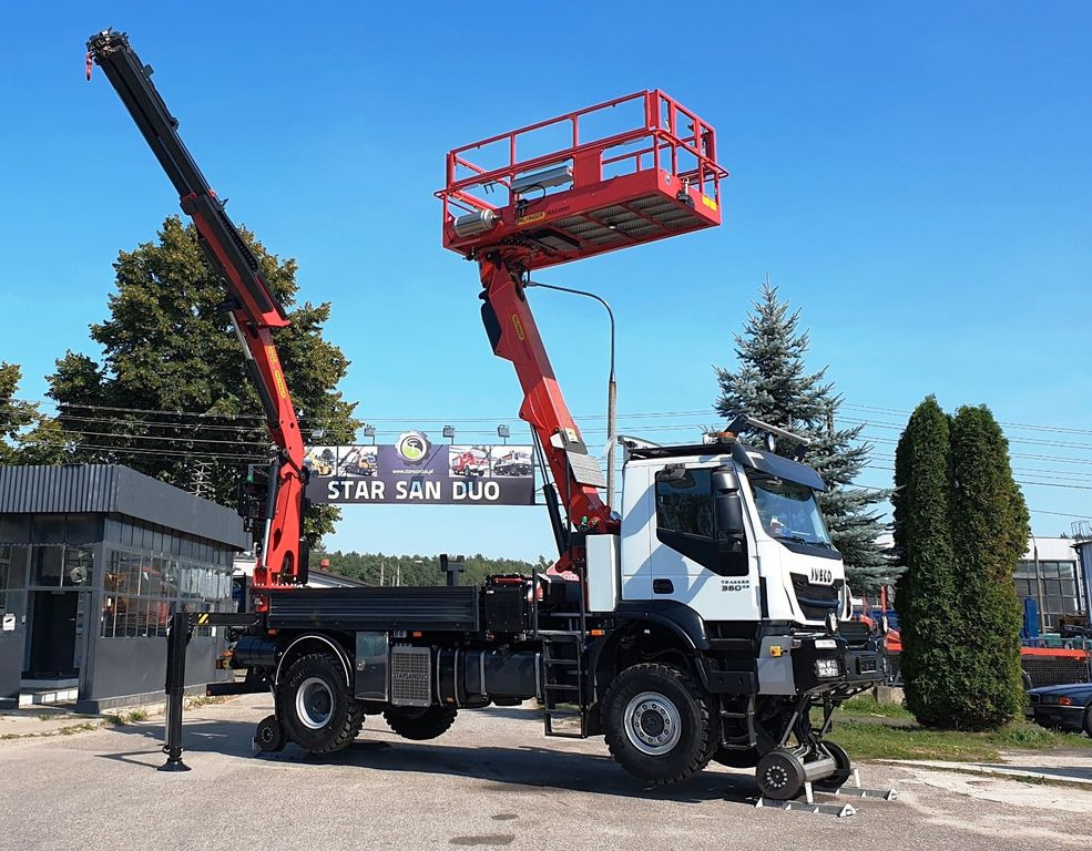 Iveco TRAKER 4x4 RAIL ROAD PALFINGER SCHIENEN TWO WAY - Dvižna ploščad montirana na tovornjak: slika 5 Iveco TRAKER 4x4 RAIL ROAD PALFINGER SCHIENEN TWO WAY - Dvižna ploščad montirana na tovornjak: slika 5