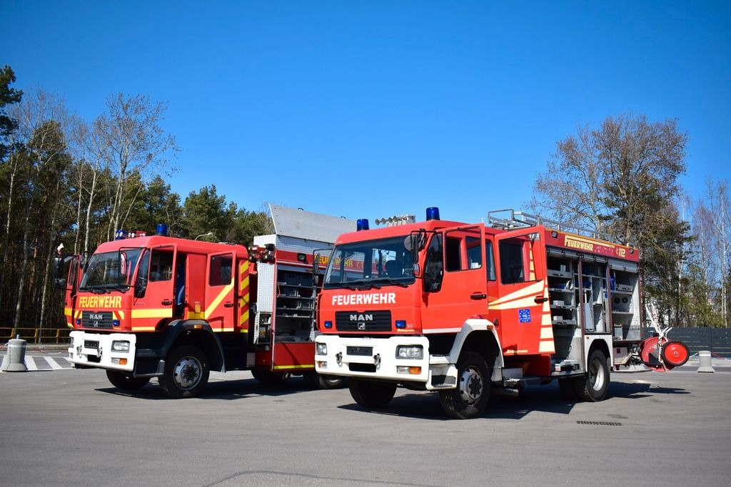 MAN 4x4 Firetruck Feuerwehr DOKA Expedition Camper - Gasilsko vozilo: slika 3 MAN 4x4 Firetruck Feuerwehr DOKA Expedition Camper - Gasilsko vozilo: slika 3