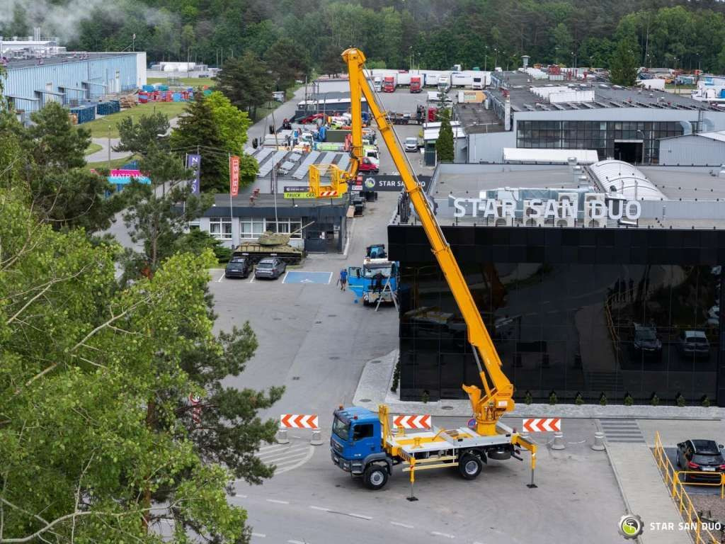 MAN TGM 18.330 4x4 MULTITEL J335 Truck Mounted Lift - Dvižna ploščad montirana na tovornjak: slika 1 MAN TGM 18.330 4x4 MULTITEL J335 Truck Mounted Lift - Dvižna ploščad montirana na tovornjak: slika 1