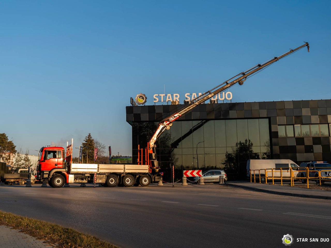 MAN TGS 35.400 8x4 Palfinger PK 34002 Winch KRAN MAN TGS 35.400 8x4 Palfinger PK 34002 Winch KRAN - Tovornjak z dvigalom, Tovornjak s kesonom: slika 1 MAN TGS 35.400 8x4 Palfinger PK 34002 Winch KRAN MAN TGS 35.400 8x4 Palfinger PK 34002 Winch KRAN - Tovornjak z dvigalom, Tovornjak s kesonom: slika 1