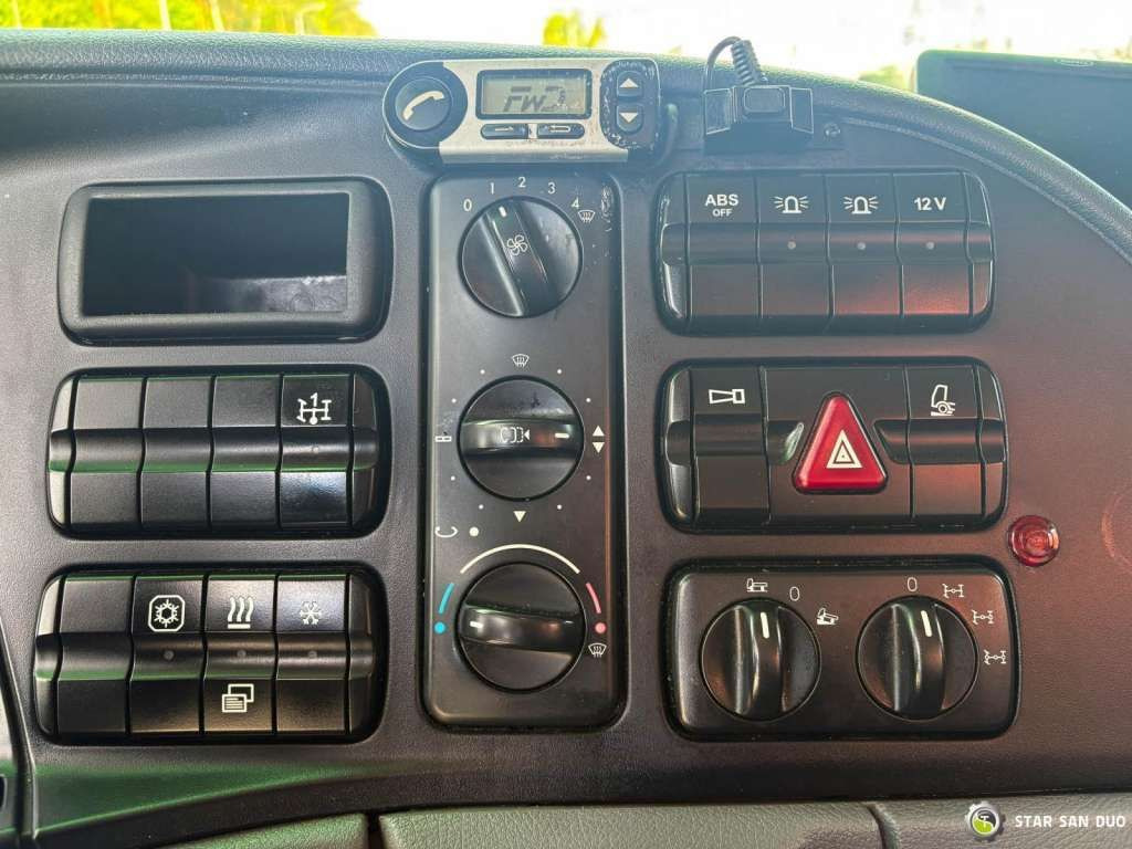 Tovornjak z dvigalom Mercedes-Benz  ACTROS 2044A 4x4 Palfinger PK 20002 hds Crane: slika 19