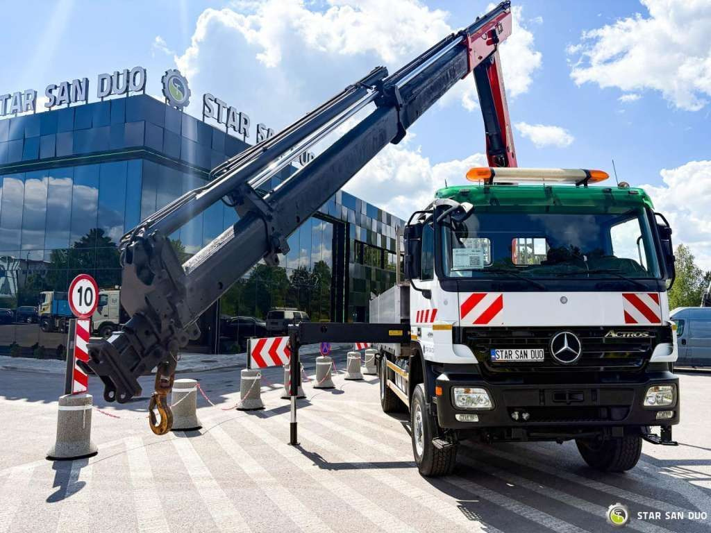 Mercedes-Benz ACTROS 2044A 4x4 Palfinger PK 20002 hds Crane - Tovornjak z dvigalom: slika 4 Mercedes-Benz ACTROS 2044A 4x4 Palfinger PK 20002 hds Crane - Tovornjak z dvigalom: slika 4