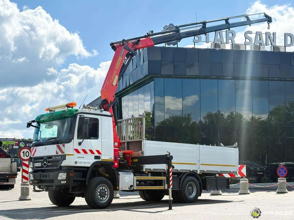 Mercedes-Benz ACTROS 2044A 4x4 Palfinger PK 20002 hds Crane - Tovornjak z dvigalom: slika 3 Mercedes-Benz ACTROS 2044A 4x4 Palfinger PK 20002 hds Crane - Tovornjak z dvigalom: slika 3