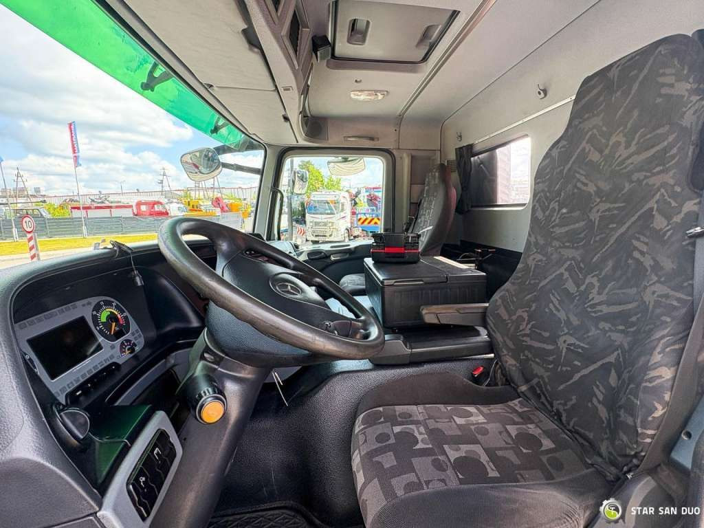 Tovornjak z dvigalom Mercedes-Benz  ACTROS 2044A 4x4 Palfinger PK 20002 hds Crane: slika 17