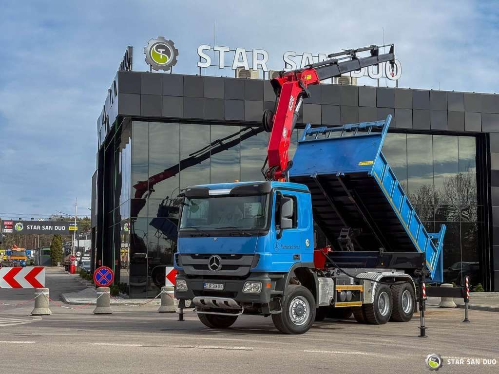 Mercedes-Benz ACTROS 3341 6x6 HMF 4220 K4 CRANE KIPPER - Tovornjak prekucnik: slika 1 Mercedes-Benz ACTROS 3341 6x6 HMF 4220 K4 CRANE KIPPER - Tovornjak prekucnik: slika 1