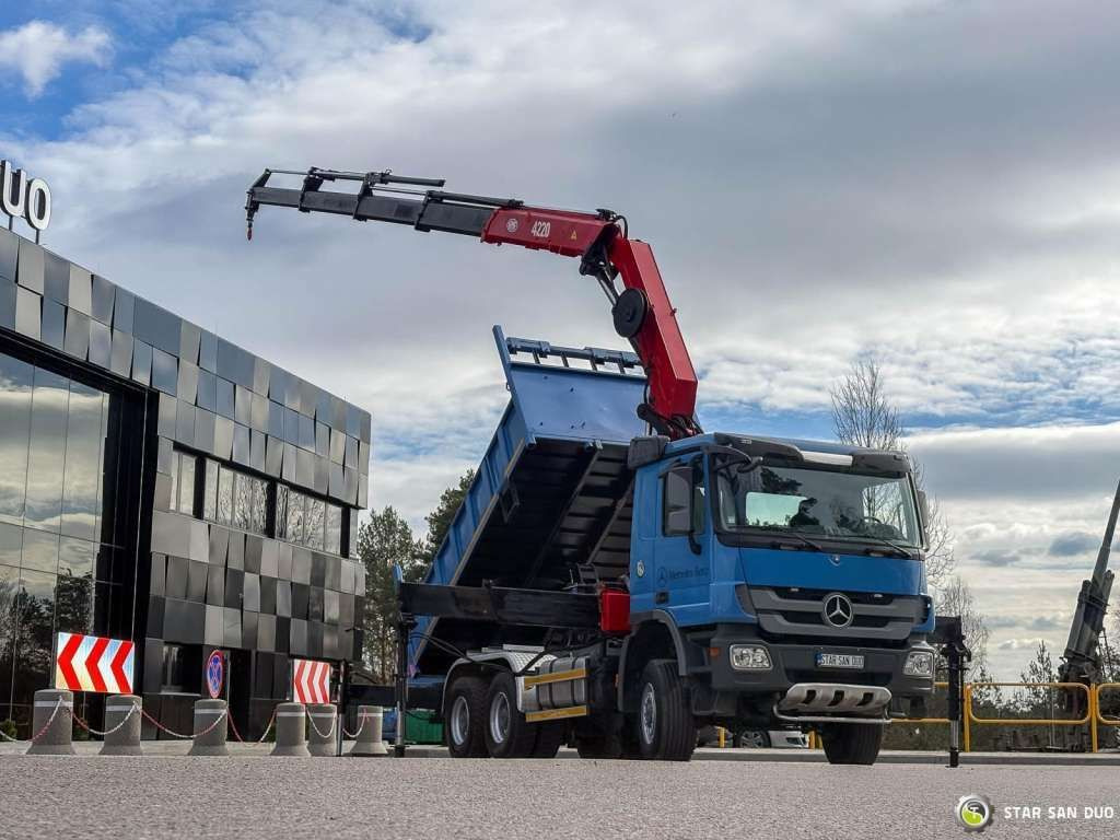 Mercedes-Benz ACTROS 3341 6x6 HMF 4220 K4 CRANE KIPPER - Tovornjak prekucnik: slika 3 Mercedes-Benz ACTROS 3341 6x6 HMF 4220 K4 CRANE KIPPER - Tovornjak prekucnik: slika 3