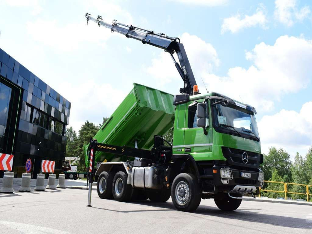 Mercedes-Benz ACTROS 3346 6x6 HIAB 244EP-4 Crane Kipper - Tovornjak prekucnik: slika 2 Mercedes-Benz ACTROS 3346 6x6 HIAB 244EP-4 Crane Kipper - Tovornjak prekucnik: slika 2