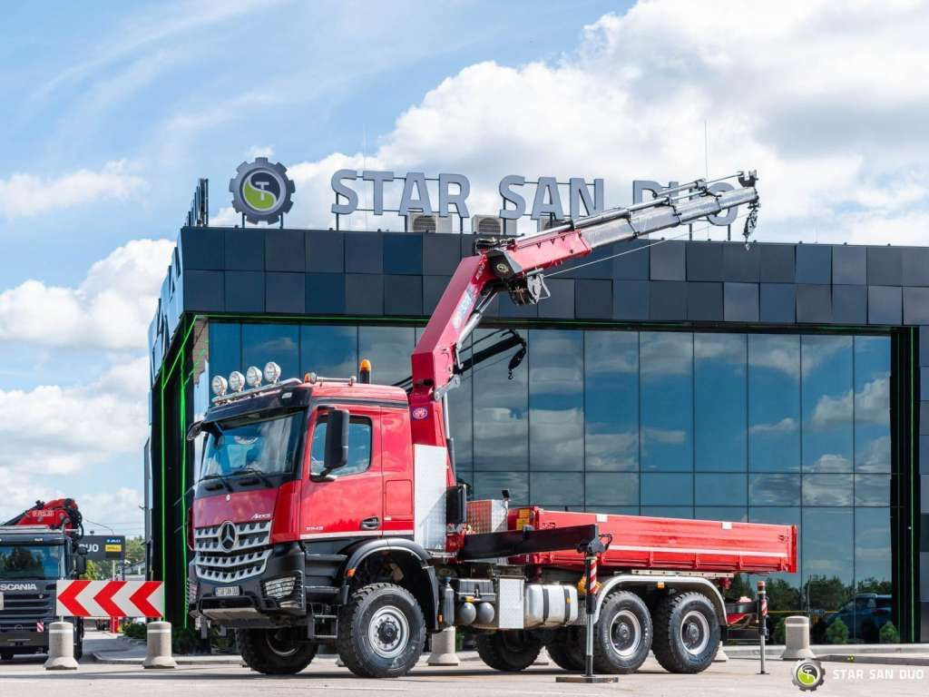 Mercedes-Benz AROCS 3345 6x6 HMF 3220 Winch Crane tipper - Tovornjak z dvigalom: slika 3 Mercedes-Benz AROCS 3345 6x6 HMF 3220 Winch Crane tipper - Tovornjak z dvigalom: slika 3