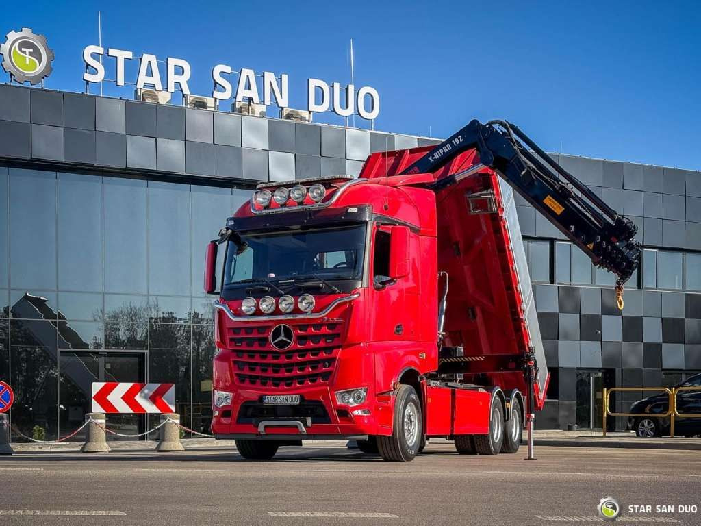 Mercedes-Benz AROCS 3358L 6x4 HIAB 192X-HIPRO E-6 Crane Kippe - Tovornjak z dvigalom: slika 3 Mercedes-Benz AROCS 3358L 6x4 HIAB 192X-HIPRO E-6 Crane Kippe - Tovornjak z dvigalom: slika 3