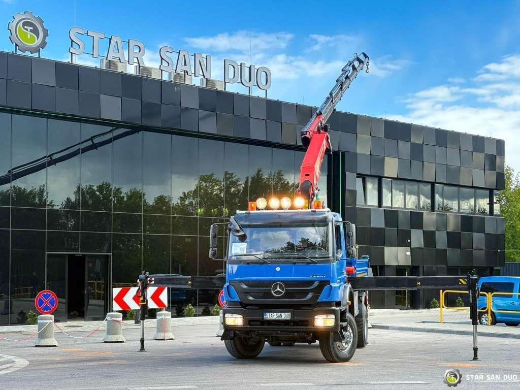 Mercedes-Benz AXOR 1833 4x4 Palfinger PK 22002 EH Crane Winch - Tovornjak z dvigalom: slika 3 Mercedes-Benz AXOR 1833 4x4 Palfinger PK 22002 EH Crane Winch - Tovornjak z dvigalom: slika 3