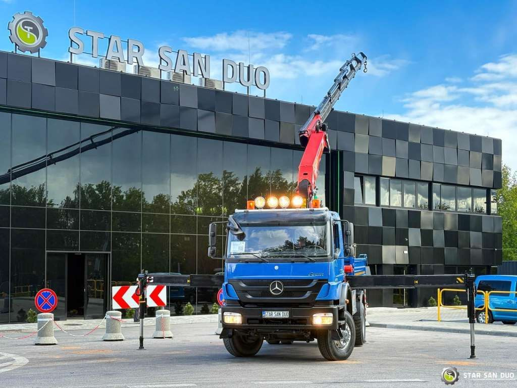 Mercedes-Benz AXOR 1833 4x4 Palfinger PK 22002 EH Crane Winch - Tovornjak z dvigalom: slika 3 Mercedes-Benz AXOR 1833 4x4 Palfinger PK 22002 EH Crane Winch - Tovornjak z dvigalom: slika 3