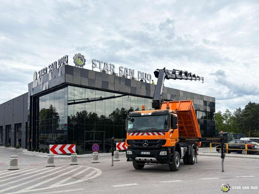 Mercedes-Benz Actros 1841 AK 4x4 Hiab 288E-7 Crane Kipper - Tovornjak z dvigalom: slika 2 Mercedes-Benz Actros 1841 AK 4x4 Hiab 288E-7 Crane Kipper - Tovornjak z dvigalom: slika 2