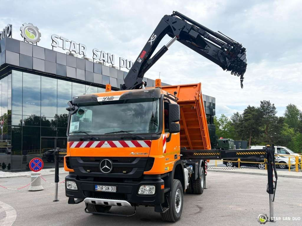 Mercedes-Benz Actros 1841 AK 4x4 Hiab 288E-7 Crane Kipper - Tovornjak z dvigalom: slika 4 Mercedes-Benz Actros 1841 AK 4x4 Hiab 288E-7 Crane Kipper - Tovornjak z dvigalom: slika 4
