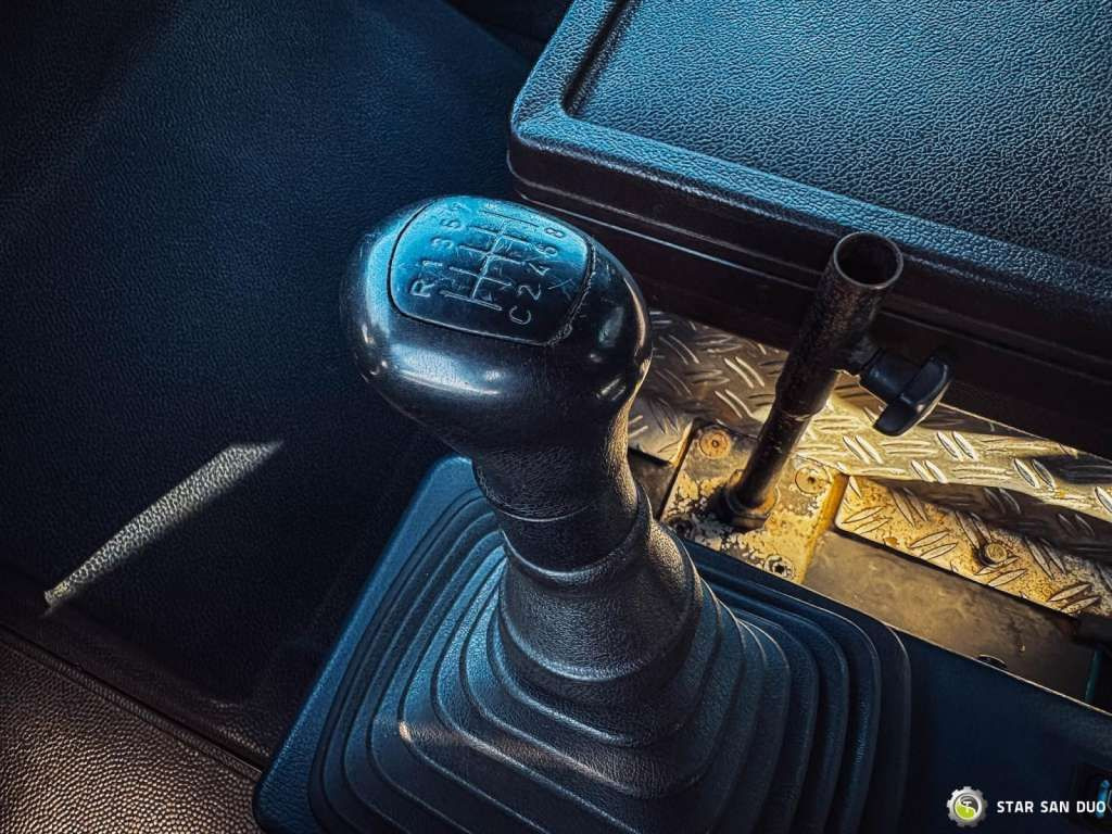 Nov Tovornjak prekucnik Mercedes-Benz Zetros 1833 4x4 Kipper Camper Chassis: slika 17 Nov Tovornjak prekucnik Mercedes-Benz Zetros 1833 4x4 Kipper Camper Chassis: slika 17