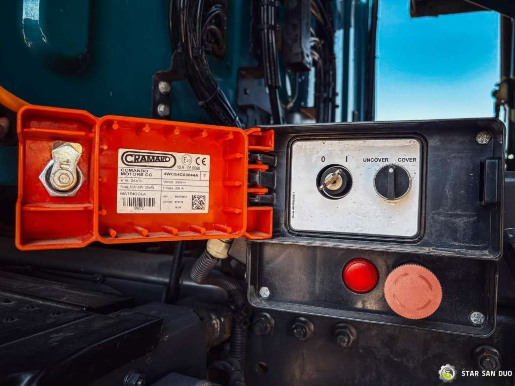 Nov Tovornjak prekucnik Mercedes-Benz Zetros 1833 4x4 Kipper Camper Chassis: slika 19 Nov Tovornjak prekucnik Mercedes-Benz Zetros 1833 4x4 Kipper Camper Chassis: slika 19