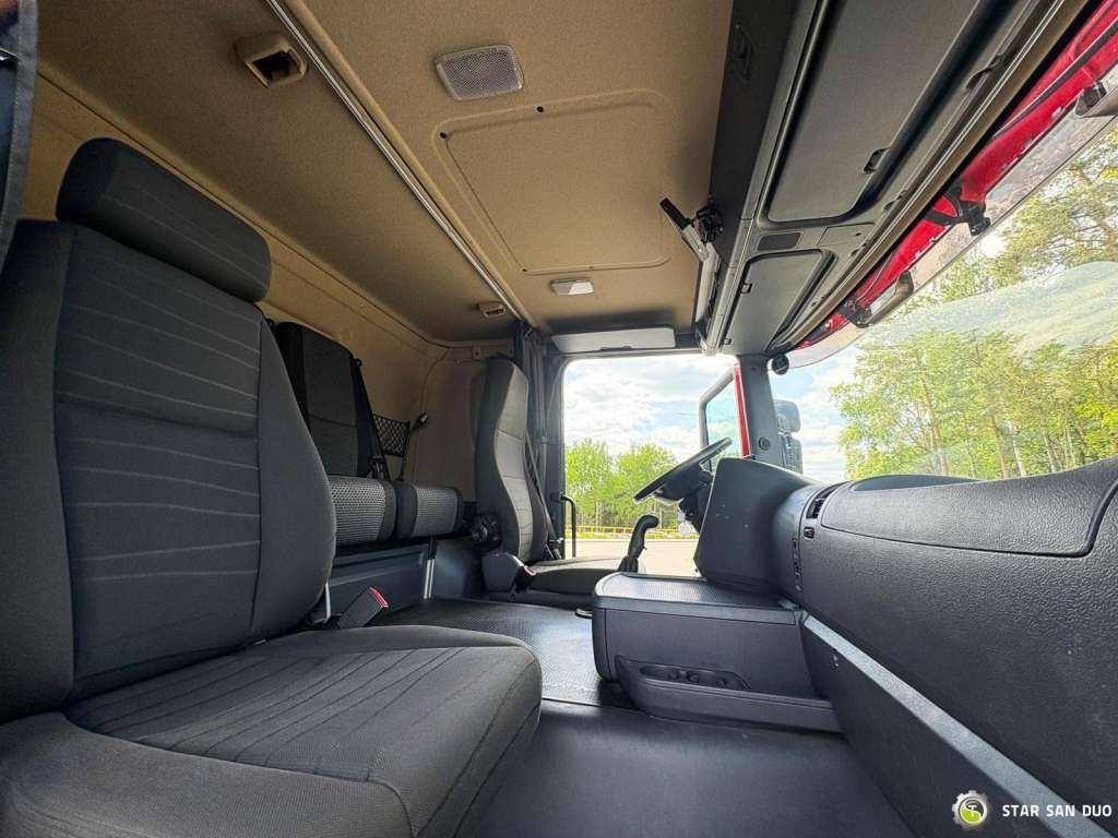 Tovornjak Scania  D 320 FIRE BRIGADE Tank 12,000 Litres: slika 14