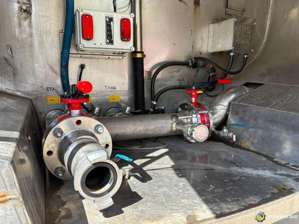 Tovornjak Scania  D 320 FIRE BRIGADE Tank 12,000 Litres: slika 11