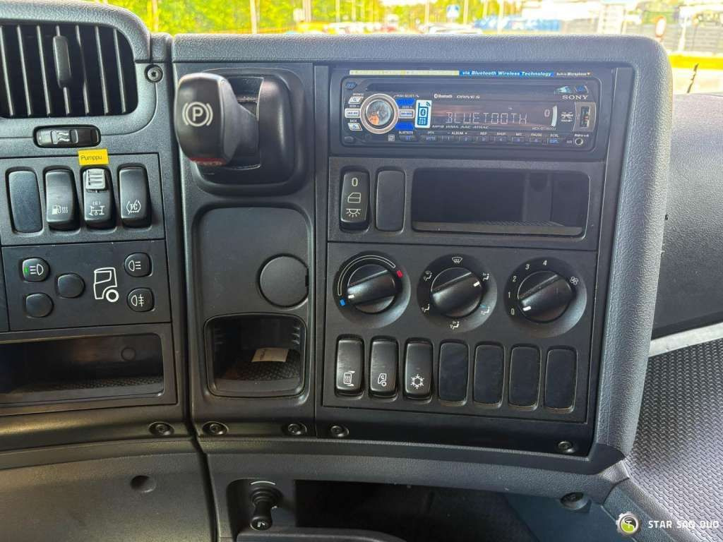 Tovornjak Scania  D 320 FIRE BRIGADE Tank 12,000 Litres: slika 7