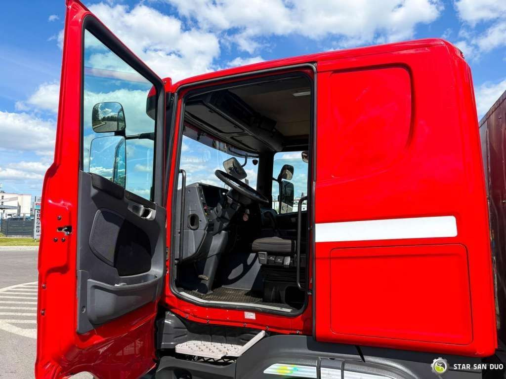 Tovornjak Scania  D 320 FIRE BRIGADE Tank 12,000 Litres: slika 10