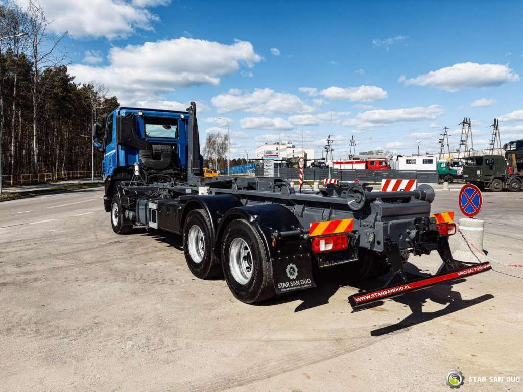 Tatra T158 PHOENIX 6x6 Euro 6 - Tovornjak: slika 5 Tatra T158 PHOENIX 6x6 Euro 6 - Tovornjak: slika 5